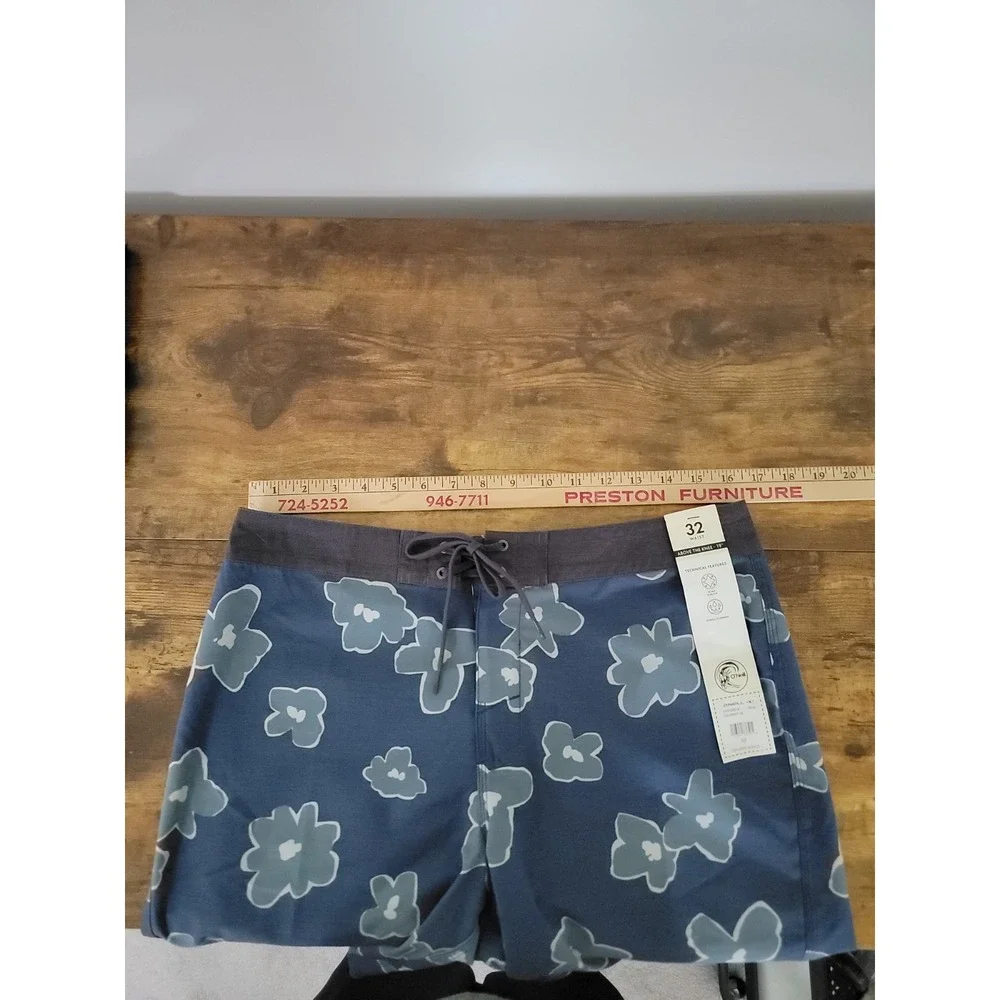 O'Neill Hyperdry Board Shorts Size 32 Mens Floral Print 19